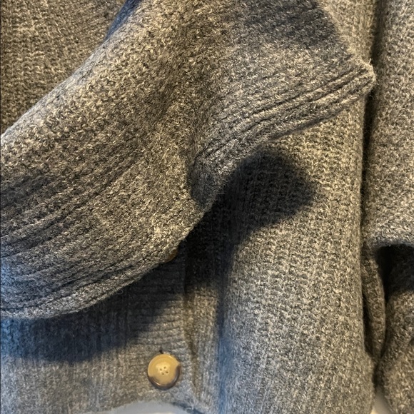 H&M Cropped Cardigan - Picture 3 of 6